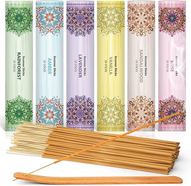 Räucherstäbchen Set 120 Sticks, 6 Boxen mit 6 Düfte - Sandelholz, Lavendel, Bernstein Moschus, Rose, Regenwald, mit 1 x Räucherstäbchenhalter
